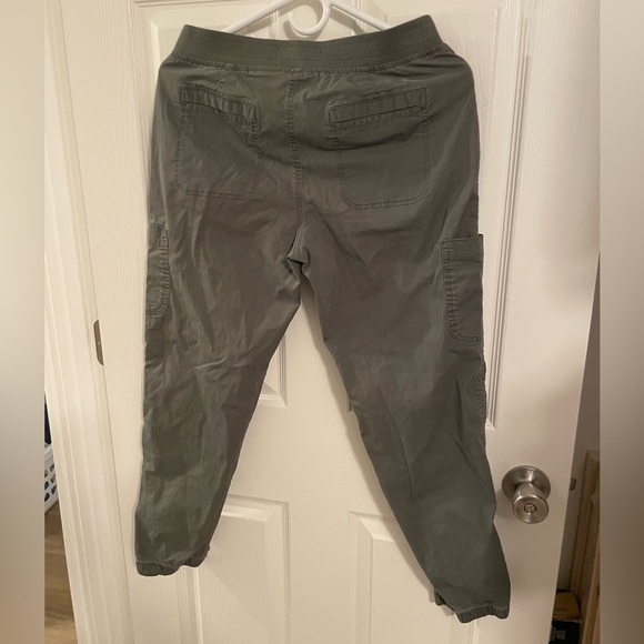 Eddie Bauer Olive Green Cargo Pants - Picture 2 of 5